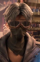 Мужчина в маске