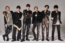 SixTONES